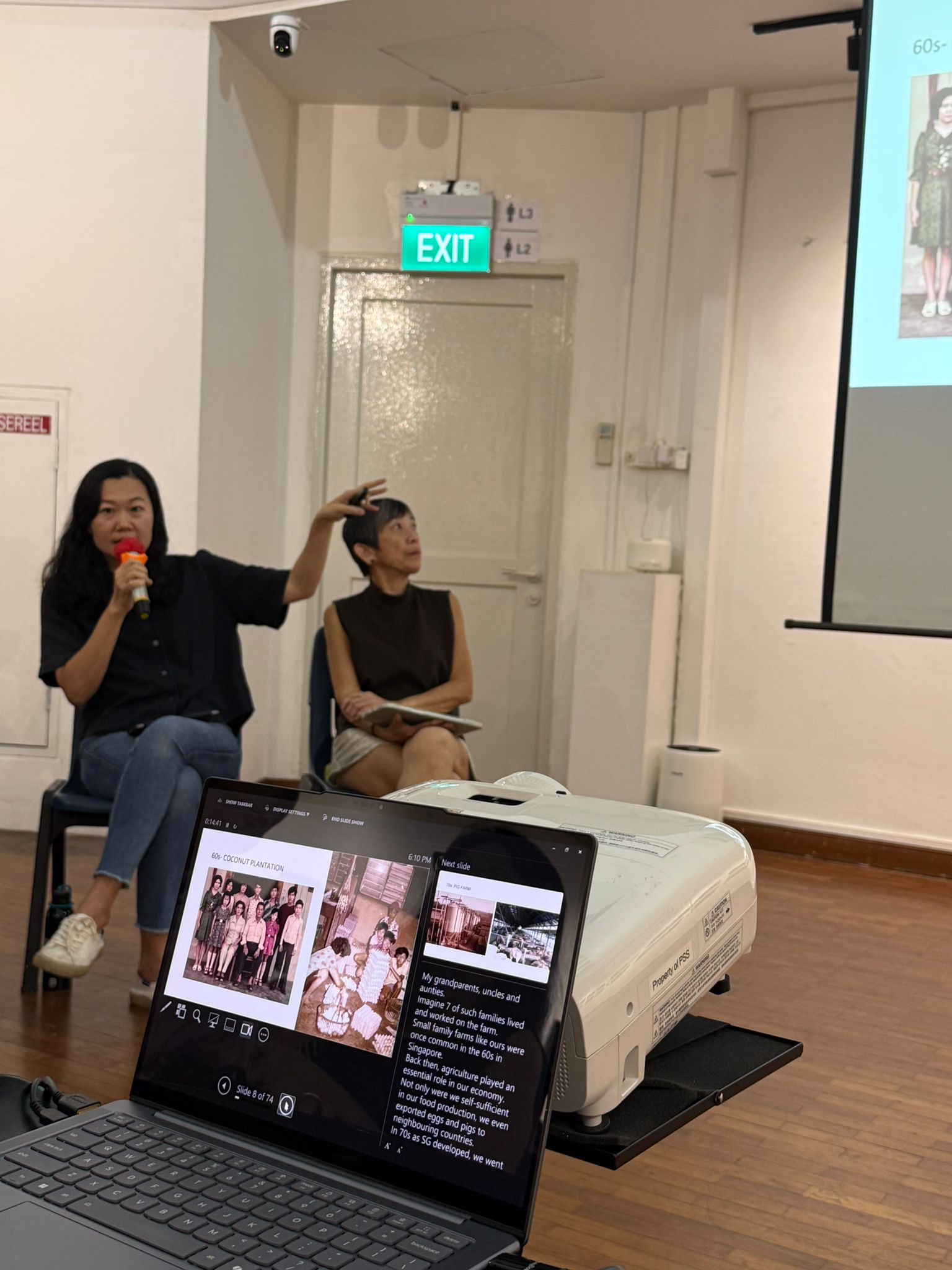 Huiying Ore showcasing her Documentary Photography project